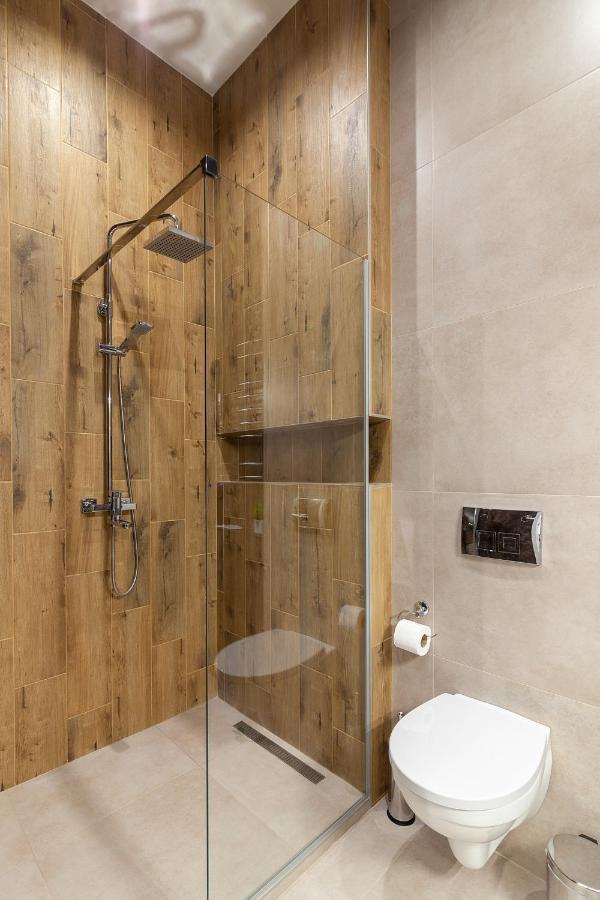 Royal Apartment On Leontovicha 7/2 Lviv Exteriör bild