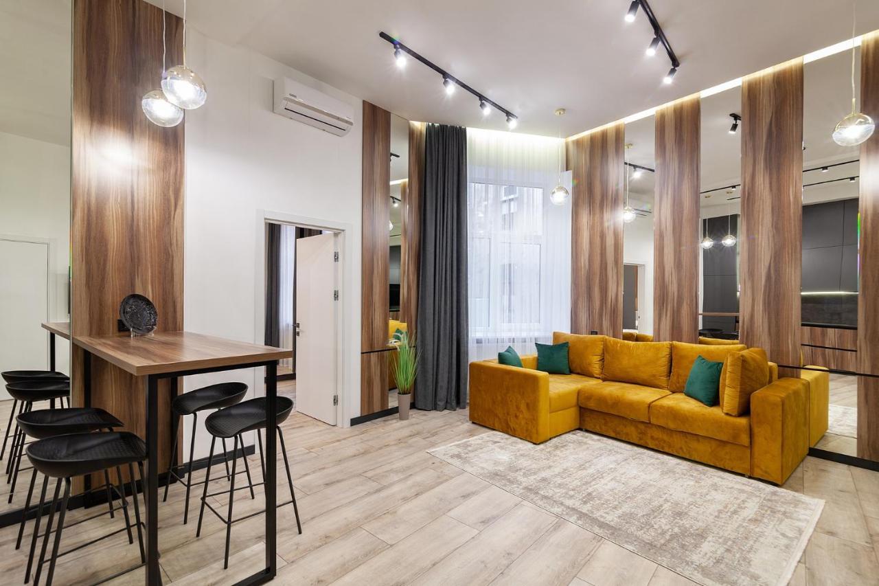 Royal Apartment On Leontovicha 7/2 Lviv Exteriör bild